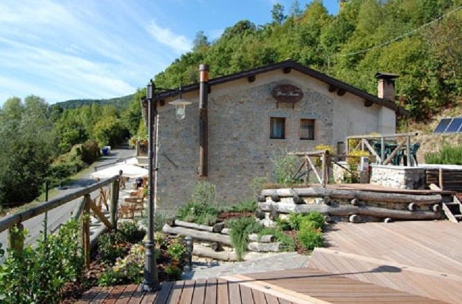 Spino Fiorito Stay Casola in Lunigiana Exterior foto